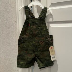 Levi’s baby toddler 18 month camo camouflage Overalls NEW
